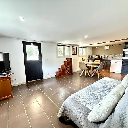 Jardin & Terrasse Ombragee - T2 Cozy Et Paisible Apartment